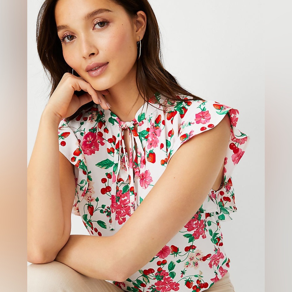 Like New! Ann Taylor Floral/Strawberry/Fruit top